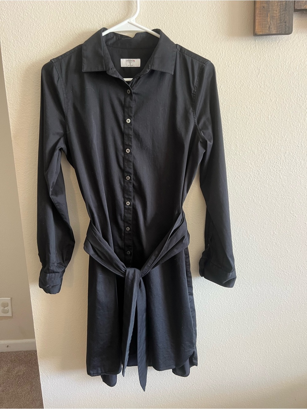 Untuckit Women's Button Dress Long Sleeve Black Size 6